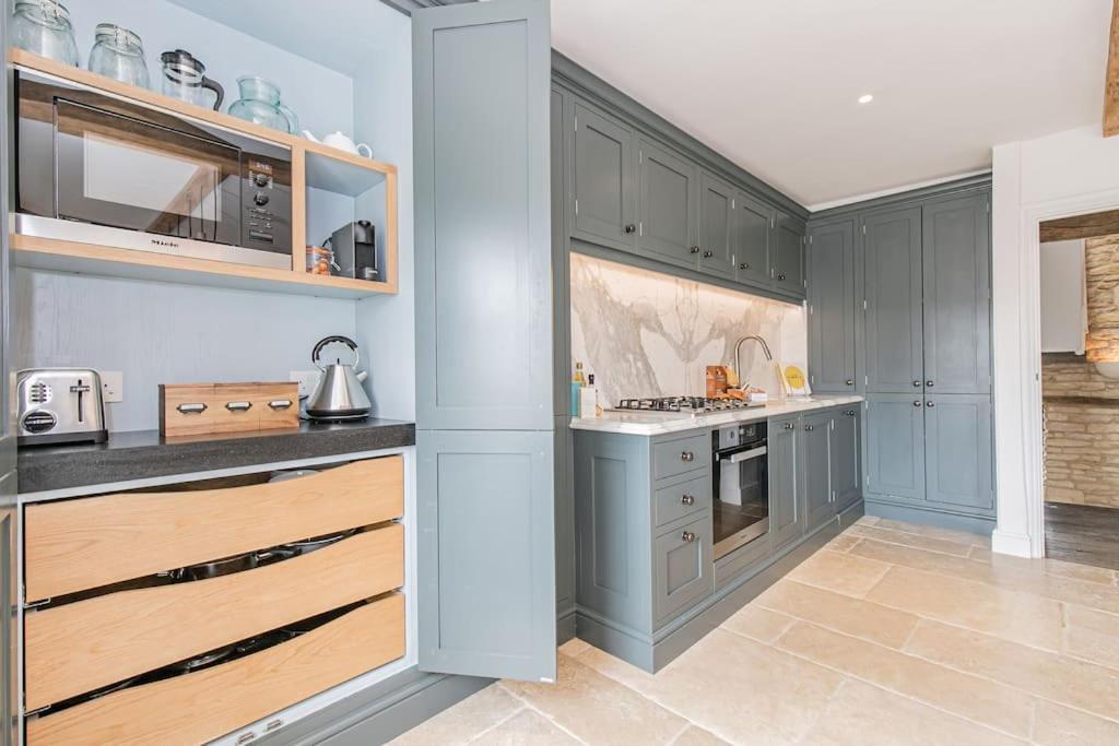 Oxfordshire Living - The Vanbrugh Apartment - Woodstock Exterior foto